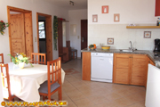 apartment Sol dining table