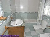 2 comfortable Bathrooms